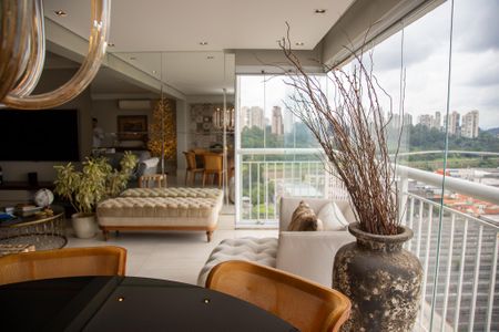 Apartamento à venda com 117m², 2 quartos e 2 vagas Apartamento à venda com 117m², 2 quartos e 2 vagasSala