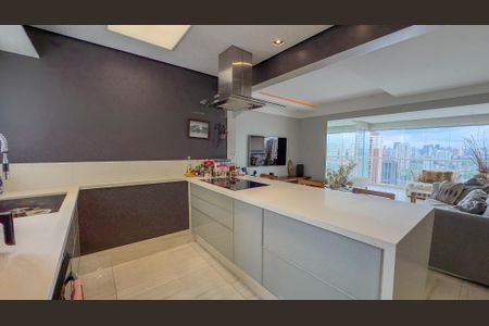 Apartamento à venda com 117m², 2 quartos e 2 vagas Apartamento à venda com 117m², 2 quartos e 2 vagasCozinha