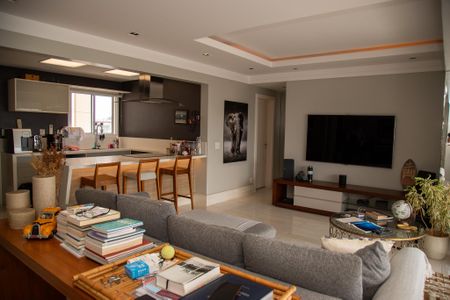 Sala de apartamento à venda com 2 quartos, 117m² em Várzea de Baixo, São Paulo