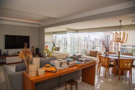 Apartamento à venda com 117m², 2 quartos e 2 vagas Apartamento à venda com 117m², 2 quartos e 2 vagasSala