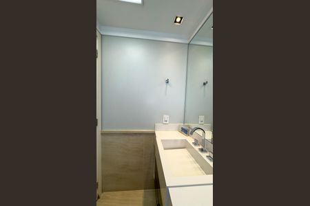 Apartamento à venda com 117m², 2 quartos e 2 vagas Apartamento à venda com 117m², 2 quartos e 2 vagasBanheiro da Suíte 2