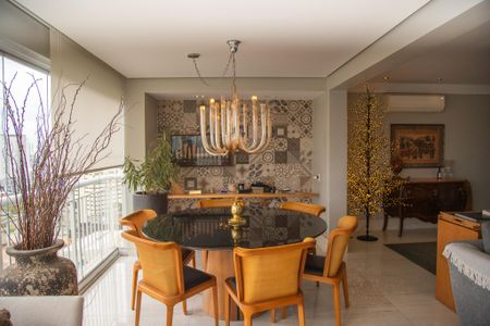 Sala de apartamento à venda com 2 quartos, 117m² em Várzea de Baixo, São Paulo