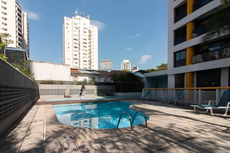 Apartamento para alugar com 50m², 1 quarto e 1 vagaÁrea comum - Piscina