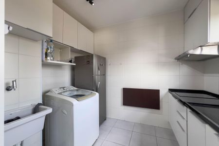Apartamento para alugar com 30m², 1 quarto e sem vaga Apartamento para alugar com 30m², 1 quarto e sem vagaCozinha e área de serviço