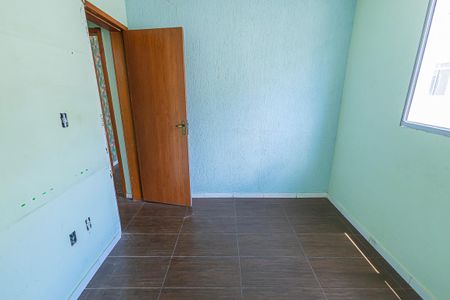 quarto 1 de apartamento para alugar com 2 quartos, 46m² em Frei Leopoldo, Belo Horizonte