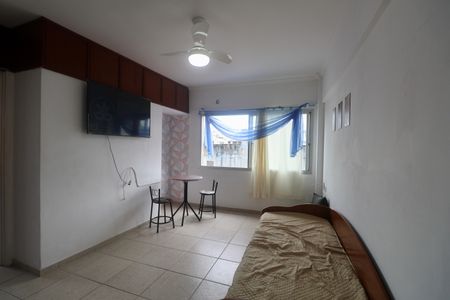 Sala de apartamento para alugar com 1 quarto, 41m² em Jardim Tres Marias, Guarujá