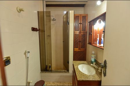 Apartamento para alugar com 200m², 3 quartos e 1 vaga Apartamento para alugar com 200m², 3 quartos e 1 vagaBanheiro Social