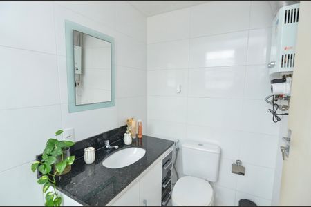 Apartamento para alugar com 200m², 3 quartos e 1 vaga Apartamento para alugar com 200m², 3 quartos e 1 vagaBanheiro da Suíte