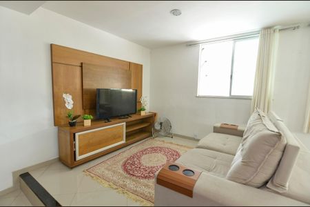 Apartamento para alugar com 200m², 3 quartos e 1 vaga Apartamento para alugar com 200m², 3 quartos e 1 vagaSala