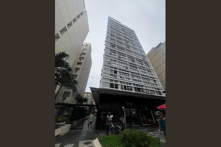 Apartamento para alugar com 200m², 3 quartos e 1 vaga Apartamento para alugar com 200m², 3 quartos e 1 vagaFachada