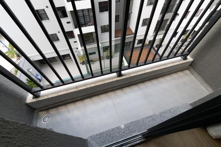 Varanda da Sala de apartamento para alugar com 2 quartos, 43m² em Jardim Celeste, São Paulo