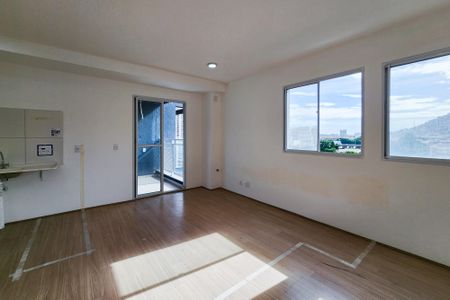 Sala - Quarto de kitnet/studio para alugar com 1 quarto, 33m² em Santo Cristo, Rio de Janeiro
