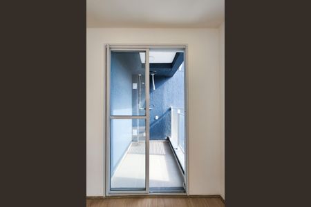 Varanda  de kitnet/studio para alugar com 1 quarto, 33m² em Santo Cristo, Rio de Janeiro