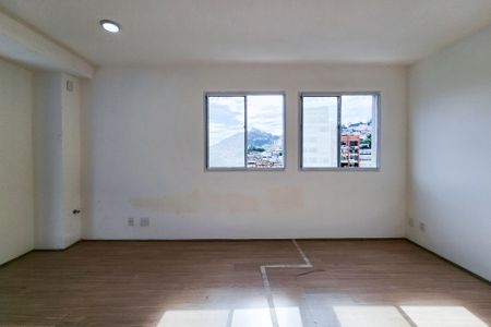 Sala - Quarto de kitnet/studio para alugar com 1 quarto, 33m² em Santo Cristo, Rio de Janeiro