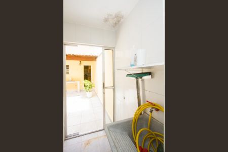 Casa para alugar com 196m², 2 quartos e 1 vaga