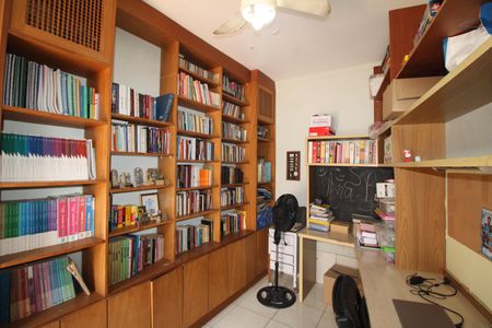 Escritório de casa à venda com 3 quartos, 170m² em Vila Ester (zona Norte), São Paulo