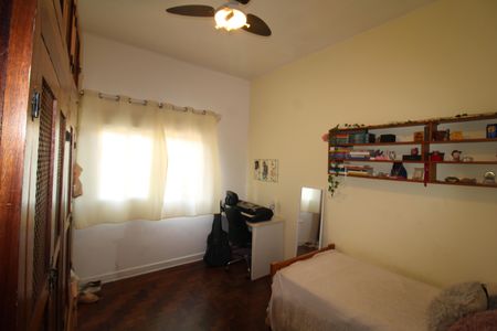 Casa à venda com 170m², 3 quartos e 2 vagasQuarto 2