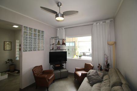 Sala de casa à venda com 3 quartos, 170m² em Vila Ester (zona Norte), São Paulo