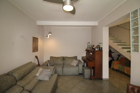 Sala de casa à venda com 3 quartos, 170m² em Vila Ester (zona Norte), São Paulo