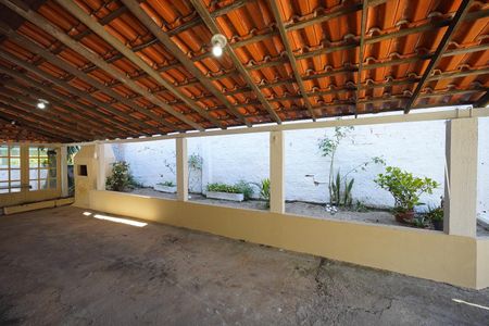 Sala - vista de casa para alugar com 2 quartos, 105m² em Canto, Florianópolis