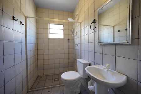 Casa para alugar com 105m², 2 quartos e 3 vagasBanheiro 