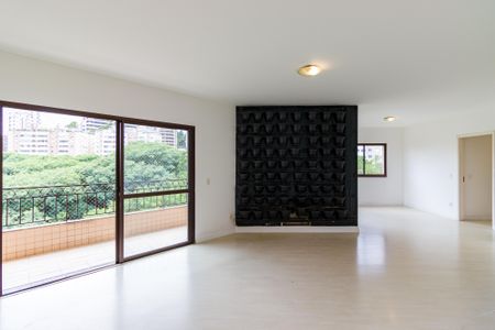 Apartamento para alugar com 4 quartos, 149m² em Vila Suzana, São Paulo