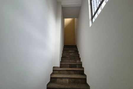 Casa para alugar com 129m², 3 quartos e 3 vagasEscada de Acesso 