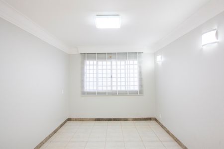 Casa para alugar com 480m², 5 quartos e 4 vagasSala 2