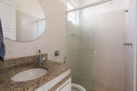 Casa para alugar com 480m², 5 quartos e 4 vagasBanheiro da Churrasqueira