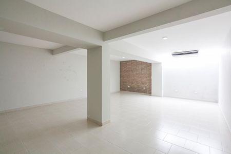 Casa para alugar com 480m², 5 quartos e 4 vagasSalão de Festas