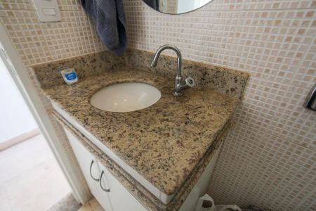 Casa para alugar com 480m², 5 quartos e 4 vagasBanheiro da Churrasqueira