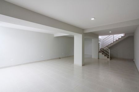 Casa para alugar com 480m², 5 quartos e 4 vagasSalão de Festas