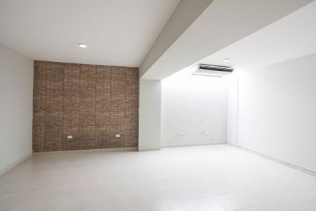 Casa para alugar com 480m², 5 quartos e 4 vagasSalão de Festas