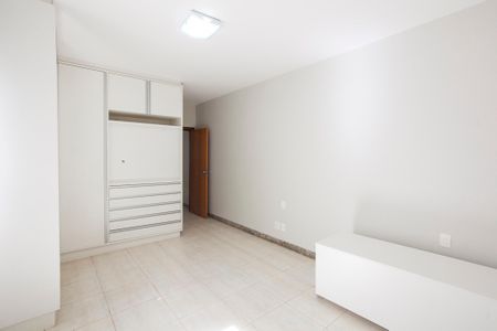 Casa para alugar com 480m², 5 quartos e 4 vagasSuite 2