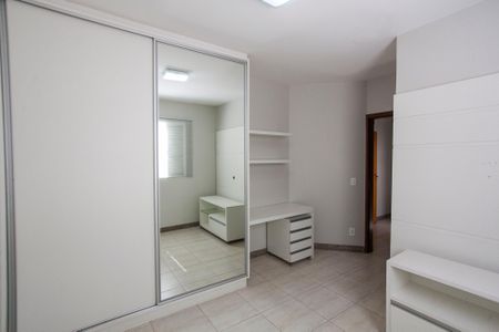 Casa para alugar com 480m², 5 quartos e 4 vagasQuarto 4