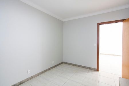 Casa para alugar com 480m², 5 quartos e 4 vagasQuarto 5