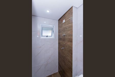 Apartamento à venda com 40m², 2 quartos e sem vaga Apartamento à venda com 40m², 2 quartos e sem vagaBanheiro