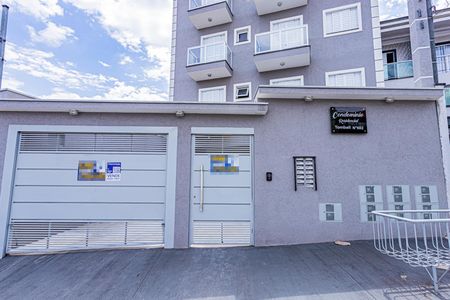 Apartamento à venda com 40m², 2 quartos e sem vaga Apartamento à venda com 40m², 2 quartos e sem vagaFachada