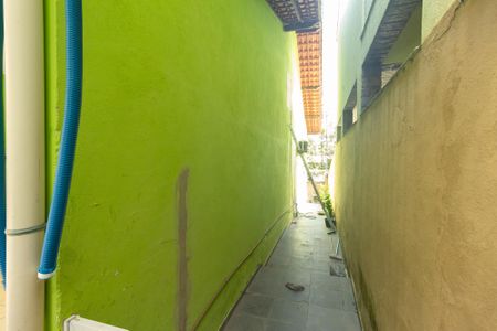 Casa para alugar com 300m², 2 quartos e 2 vagasQuintal