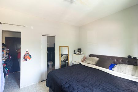 Casa para alugar com 300m², 2 quartos e 2 vagasSuíte