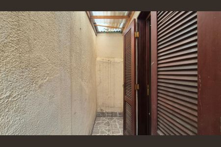 Area externa de casa para alugar com 1 quarto, 40m² em Jardim Santo Alberto, Santo André