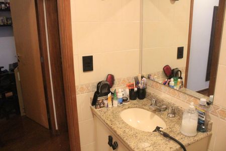 Apartamento à venda com 113m², 3 quartos e 1 vagaBanheiro