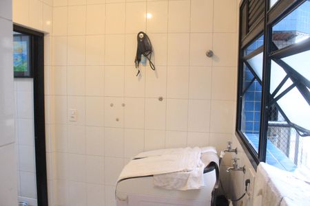 Apartamento à venda com 113m², 3 quartos e 1 vagaÁrea de Serviço