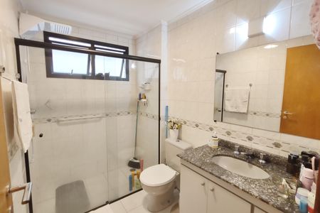 Apartamento à venda com 113m², 3 quartos e 1 vagaBanheiro da Suíte