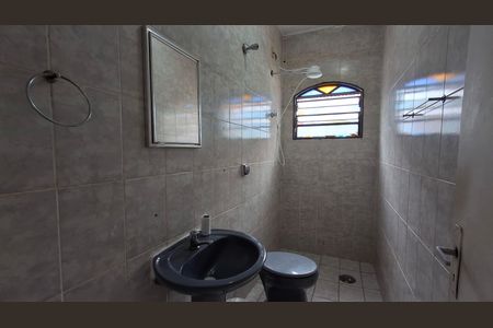 Casa para alugar com 159m², 2 quartos e 1 vagaBanheiro 2