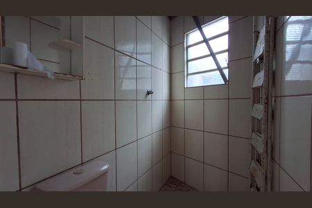 Casa para alugar com 159m², 2 quartos e 1 vagaBanheiro 