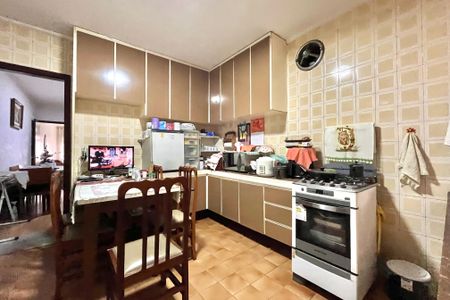 Casa à venda com 250m², 3 quartos e 2 vagas Casa à venda com 250m², 3 quartos e 2 vagasCozinha