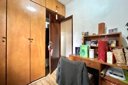 Casa à venda com 250m², 3 quartos e 2 vagas Casa à venda com 250m², 3 quartos e 2 vagasQuarto 3