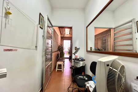 Casa à venda com 250m², 3 quartos e 2 vagas Casa à venda com 250m², 3 quartos e 2 vagasÁrea externa