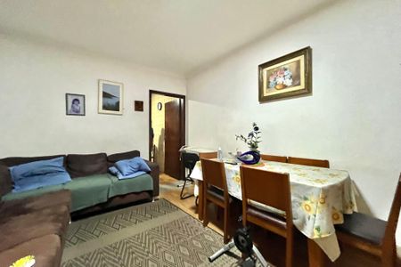 Casa à venda com 250m², 3 quartos e 2 vagas Casa à venda com 250m², 3 quartos e 2 vagasSala de Jantar